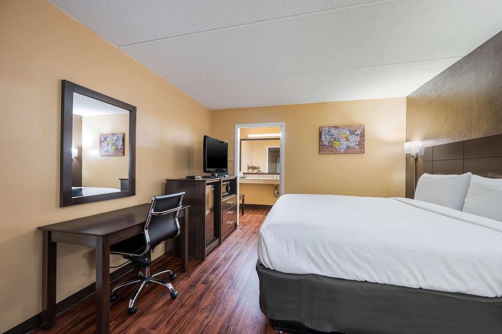 Americas Best Value Inn Hamilton Exterior photo