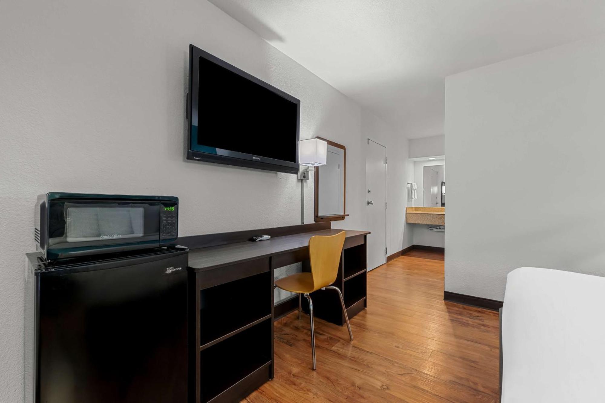 Americas Best Value Inn Hamilton Exterior photo