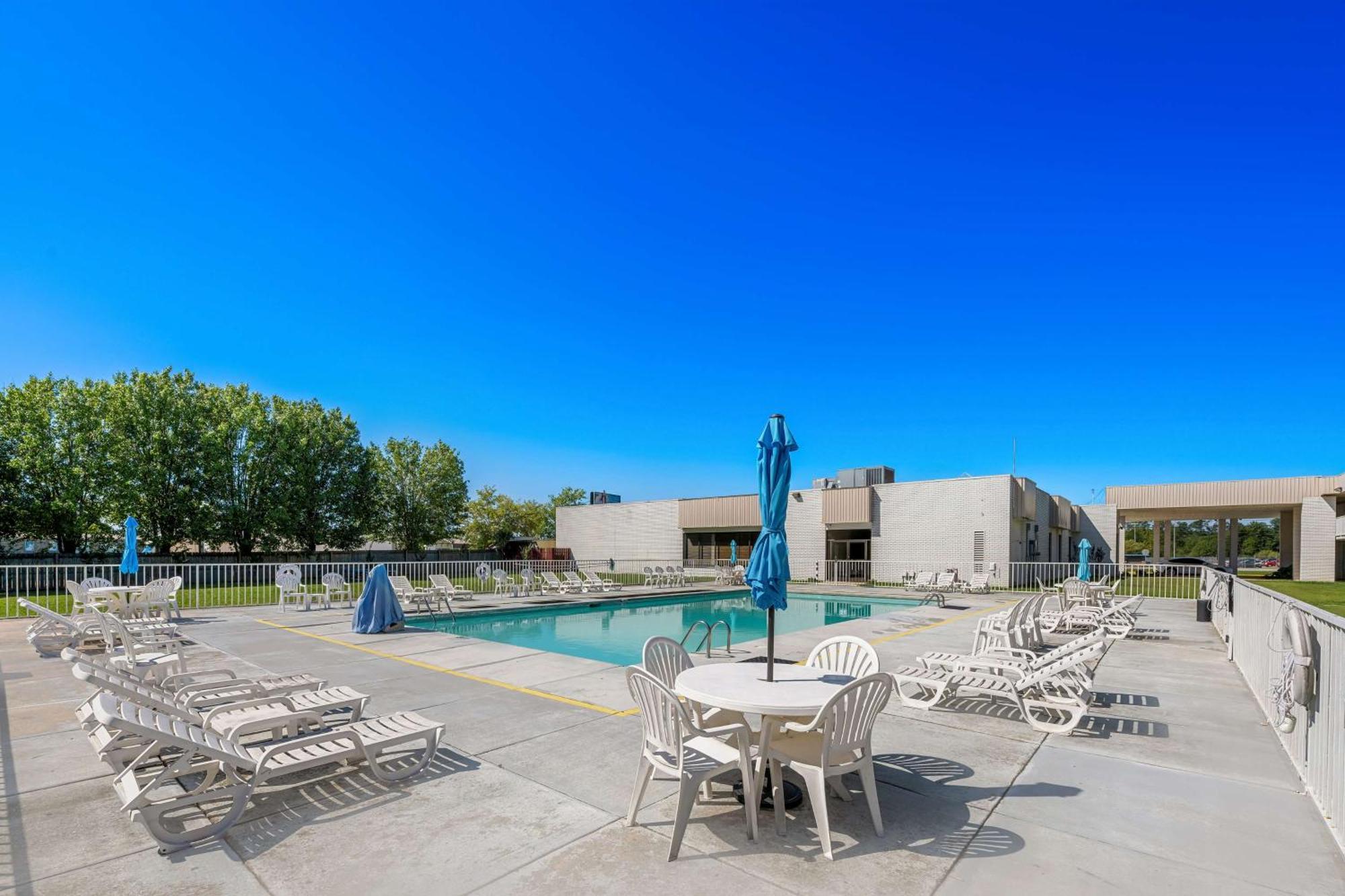 Americas Best Value Inn Hamilton Exterior photo
