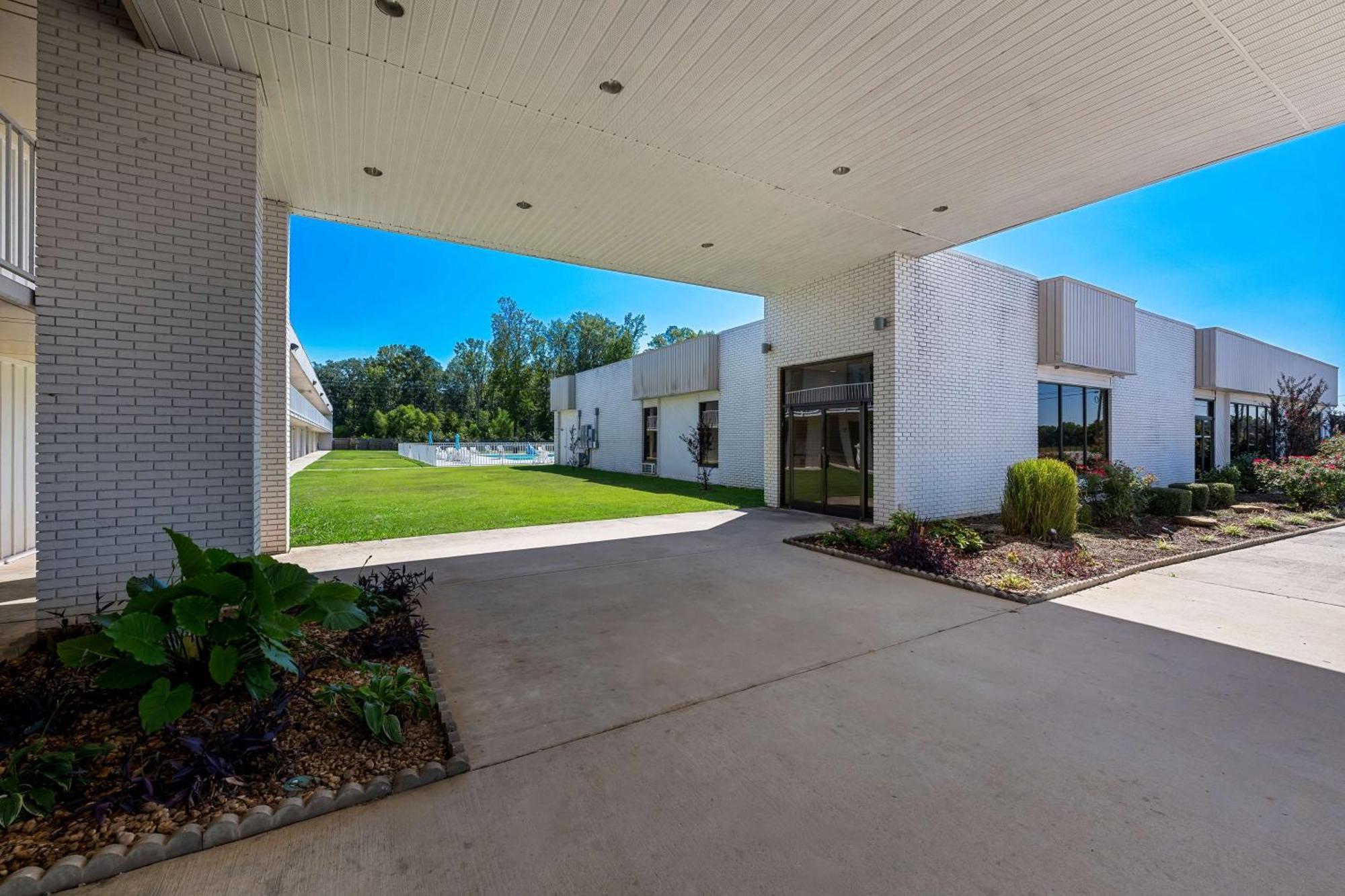 Americas Best Value Inn Hamilton Exterior photo