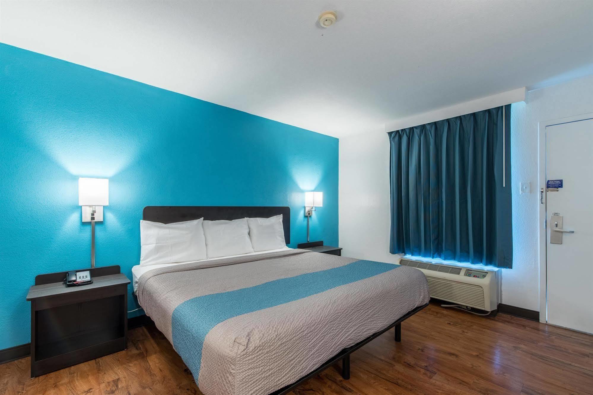 Americas Best Value Inn Hamilton Exterior photo